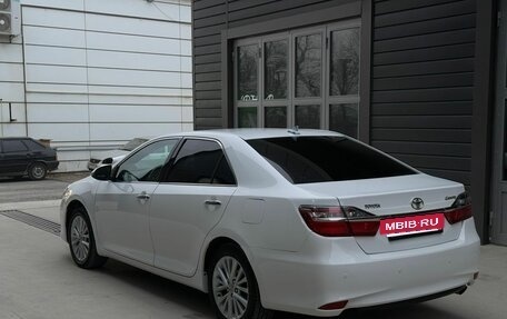 Toyota Camry, 2015 год, 1 950 000 рублей, 8 фотография