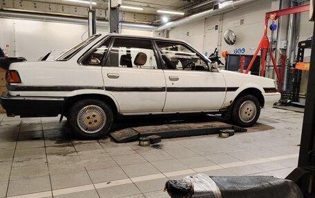 Toyota Corona VIII (T170), 1985 год, 220 000 рублей, 2 фотография