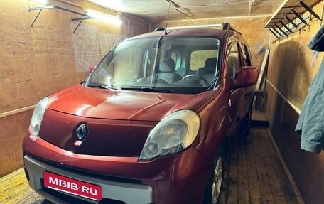 Renault Kangoo II рестайлинг, 2010 год, 850 000 рублей, 2 фотография