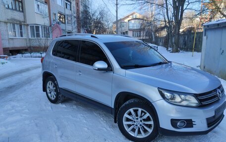 Volkswagen Tiguan I, 2011 год, 1 400 000 рублей, 2 фотография
