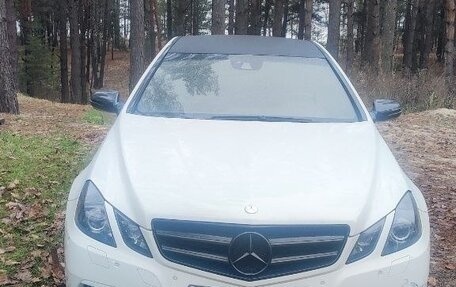 Mercedes-Benz E-Класс, 2009 год, 1 030 000 рублей, 1 фотография