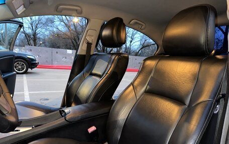 Toyota Avensis III рестайлинг, 2010 год, 1 270 000 рублей, 24 фотография