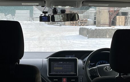 Toyota Noah III, 2014 год, 1 500 000 рублей, 6 фотография