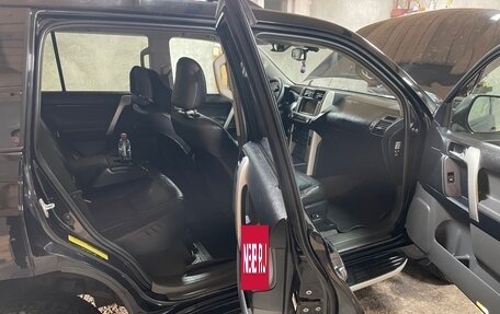 Toyota Land Cruiser Prado 150 рестайлинг 2, 2010 год, 3 000 000 рублей, 5 фотография