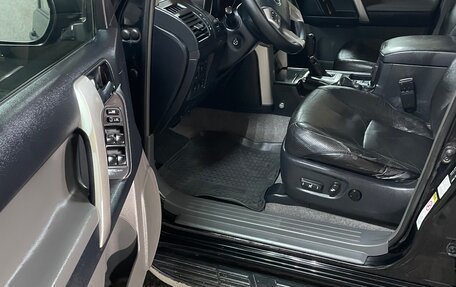 Toyota Land Cruiser Prado 150 рестайлинг 2, 2010 год, 3 000 000 рублей, 9 фотография