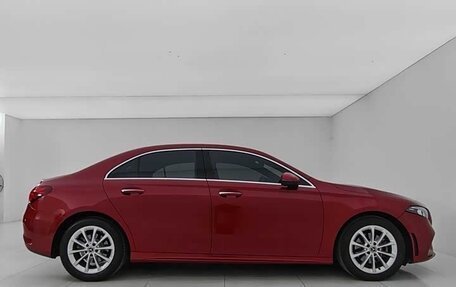 Mercedes-Benz A-Класс, 2022 год, 2 190 000 рублей, 4 фотография