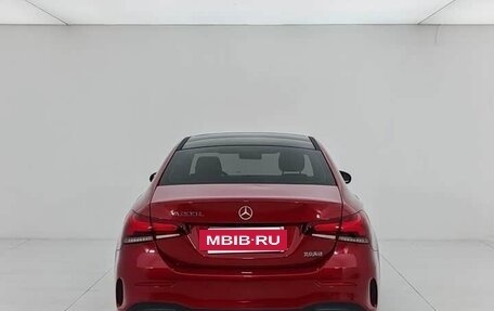 Mercedes-Benz A-Класс, 2022 год, 2 190 000 рублей, 6 фотография