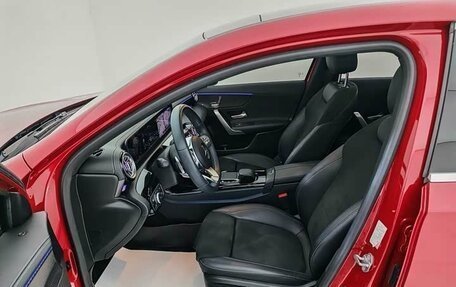 Mercedes-Benz A-Класс, 2022 год, 2 190 000 рублей, 9 фотография