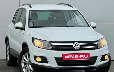 Volkswagen Tiguan I, 2015 год, 1 299 000 рублей, 4 фотография