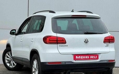 Volkswagen Tiguan I, 2015 год, 1 299 000 рублей, 34 фотография