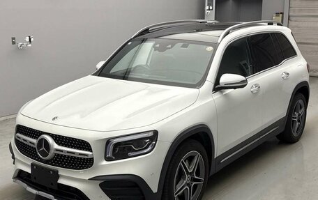 Mercedes-Benz GLB, 2022 год, 2 800 000 рублей, 1 фотография