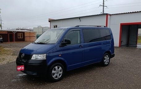 Volkswagen Transporter T5 рестайлинг, 2007 год, 699 699 рублей, 1 фотография