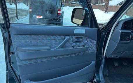 Toyota Land Cruiser 80 рестайлинг, 1996 год, 2 998 000 рублей, 22 фотография