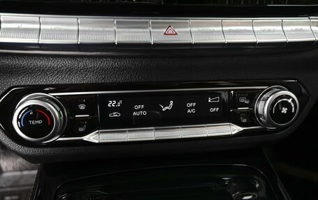 FAW Bestune T77, 2022 год, 1 915 000 рублей, 17 фотография