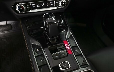 FAW Bestune T77, 2022 год, 1 915 000 рублей, 12 фотография