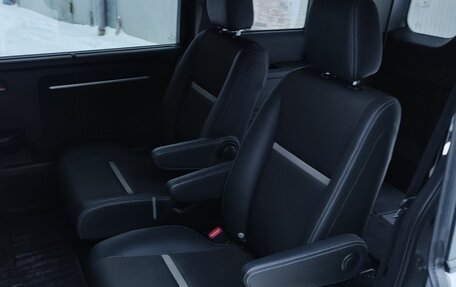 Honda Stepwgn IV, 2018 год, 2 500 000 рублей, 19 фотография