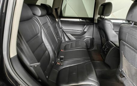 Volkswagen Touareg III, 2012 год, 1 749 000 рублей, 14 фотография