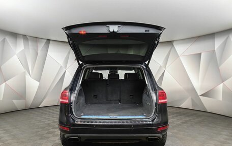 Volkswagen Touareg III, 2012 год, 1 749 000 рублей, 10 фотография