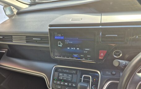 Honda Stepwgn IV, 2018 год, 2 342 000 рублей, 14 фотография