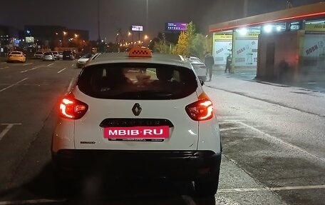 Renault Kaptur I рестайлинг, 2018 год, 640 000 рублей, 3 фотография