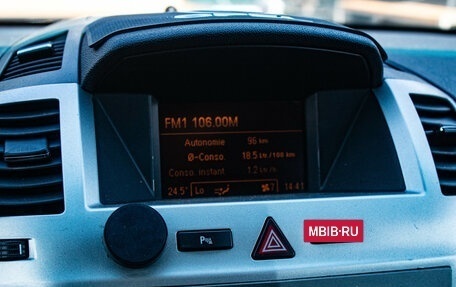 Opel Zafira B, 2011 год, 959 000 рублей, 20 фотография