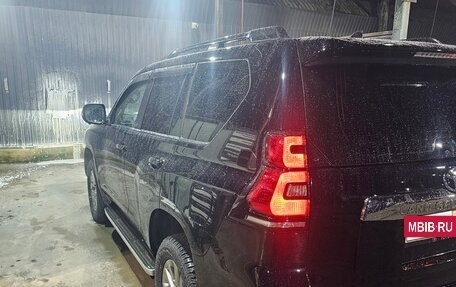 Toyota Land Cruiser Prado 150 рестайлинг 2, 2019 год, 5 500 000 рублей, 2 фотография