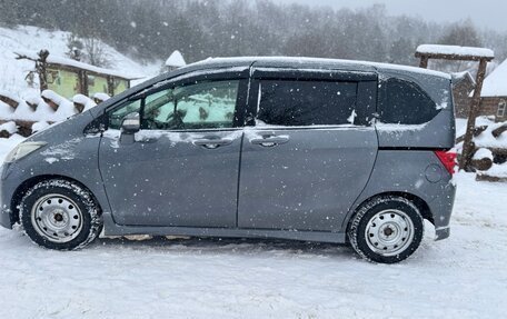 Honda Freed I, 2009 год, 1 050 000 рублей, 3 фотография