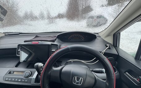 Honda Freed I, 2009 год, 1 050 000 рублей, 13 фотография