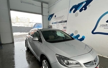 Opel Astra J, 2014 год, 1 070 000 рублей, 3 фотография