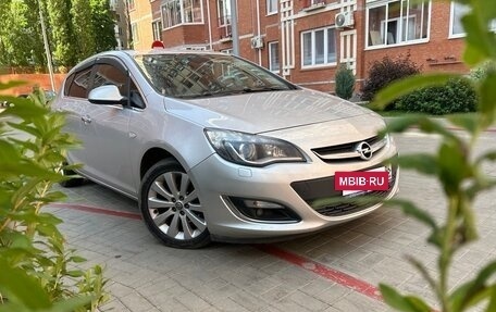 Opel Astra J, 2014 год, 1 070 000 рублей, 23 фотография