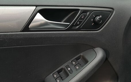 Volkswagen Jetta VI, 2015 год, 800 000 рублей, 12 фотография