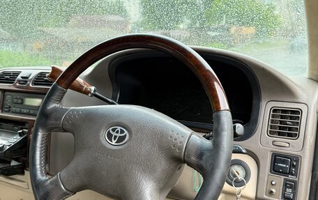 Toyota Granvia, 1998 год, 550 000 рублей, 10 фотография