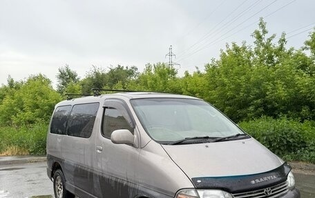 Toyota Granvia, 1998 год, 550 000 рублей, 3 фотография