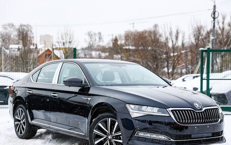 Skoda Superb III рестайлинг, 2025 год, 3 199 000 рублей, 2 фотография