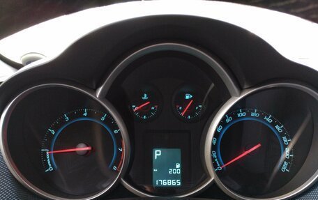 Chevrolet Cruze II, 2013 год, 900 000 рублей, 9 фотография