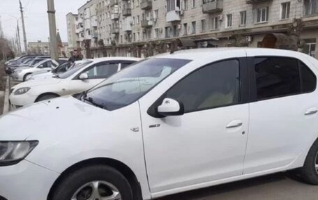 Renault Logan II, 2018 год, 545 000 рублей, 5 фотография