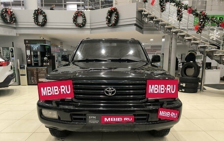 Toyota Land Cruiser 100 рестайлинг 2, 2003 год, 1 399 000 рублей, 2 фотография
