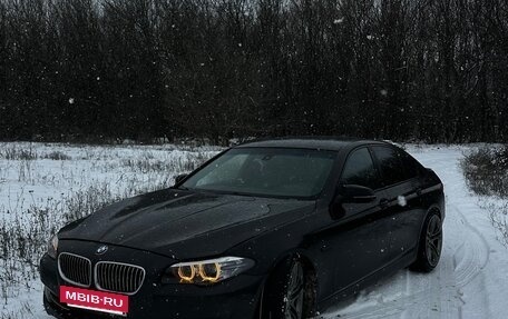 BMW 5 серия, 2013 год, 1 750 000 рублей, 2 фотография