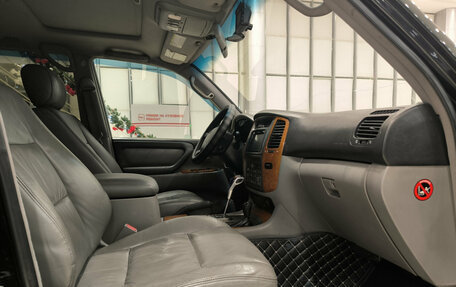 Toyota Land Cruiser 100 рестайлинг 2, 2003 год, 1 399 000 рублей, 11 фотография