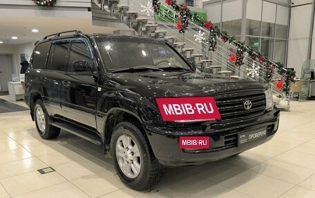 Toyota Land Cruiser 100 рестайлинг 2, 2003 год, 1 399 000 рублей, 3 фотография