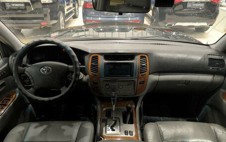 Toyota Land Cruiser 100 рестайлинг 2, 2003 год, 1 399 000 рублей, 14 фотография