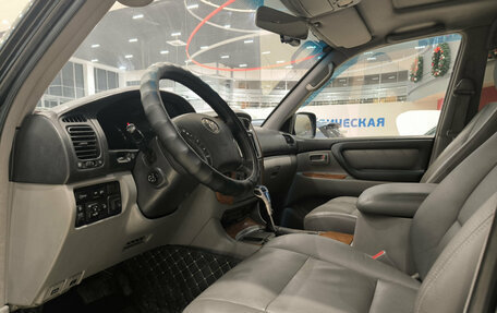 Toyota Land Cruiser 100 рестайлинг 2, 2003 год, 1 399 000 рублей, 16 фотография