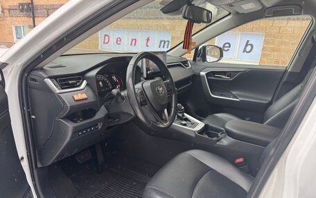 Toyota RAV4, 2021 год, 2 856 000 рублей, 7 фотография