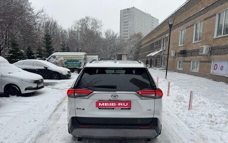 Toyota RAV4, 2021 год, 2 856 000 рублей, 5 фотография