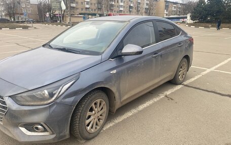 Hyundai Solaris II рестайлинг, 2017 год, 972 000 рублей, 2 фотография