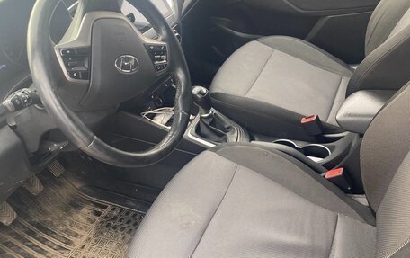 Hyundai Solaris II рестайлинг, 2017 год, 972 000 рублей, 4 фотография