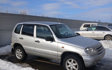 Chevrolet Niva I рестайлинг, 2004 год, 360 000 рублей, 2 фотография