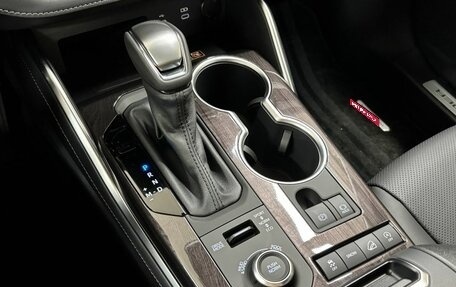 Toyota Highlander, 2025 год, 6 090 000 рублей, 15 фотография