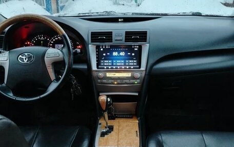 Toyota Camry, 2006 год, 1 300 000 рублей, 7 фотография