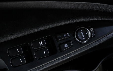 Hyundai Sonata VI, 2011 год, 995 000 рублей, 11 фотография